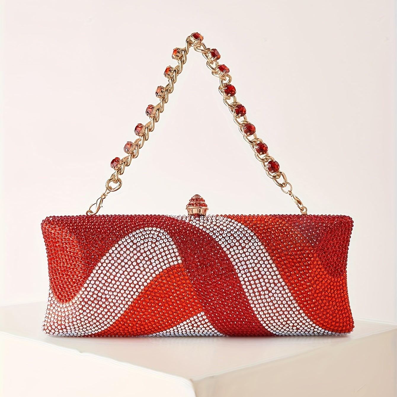 Elegant Crystal Dinner Clutch with Geometric Pattern